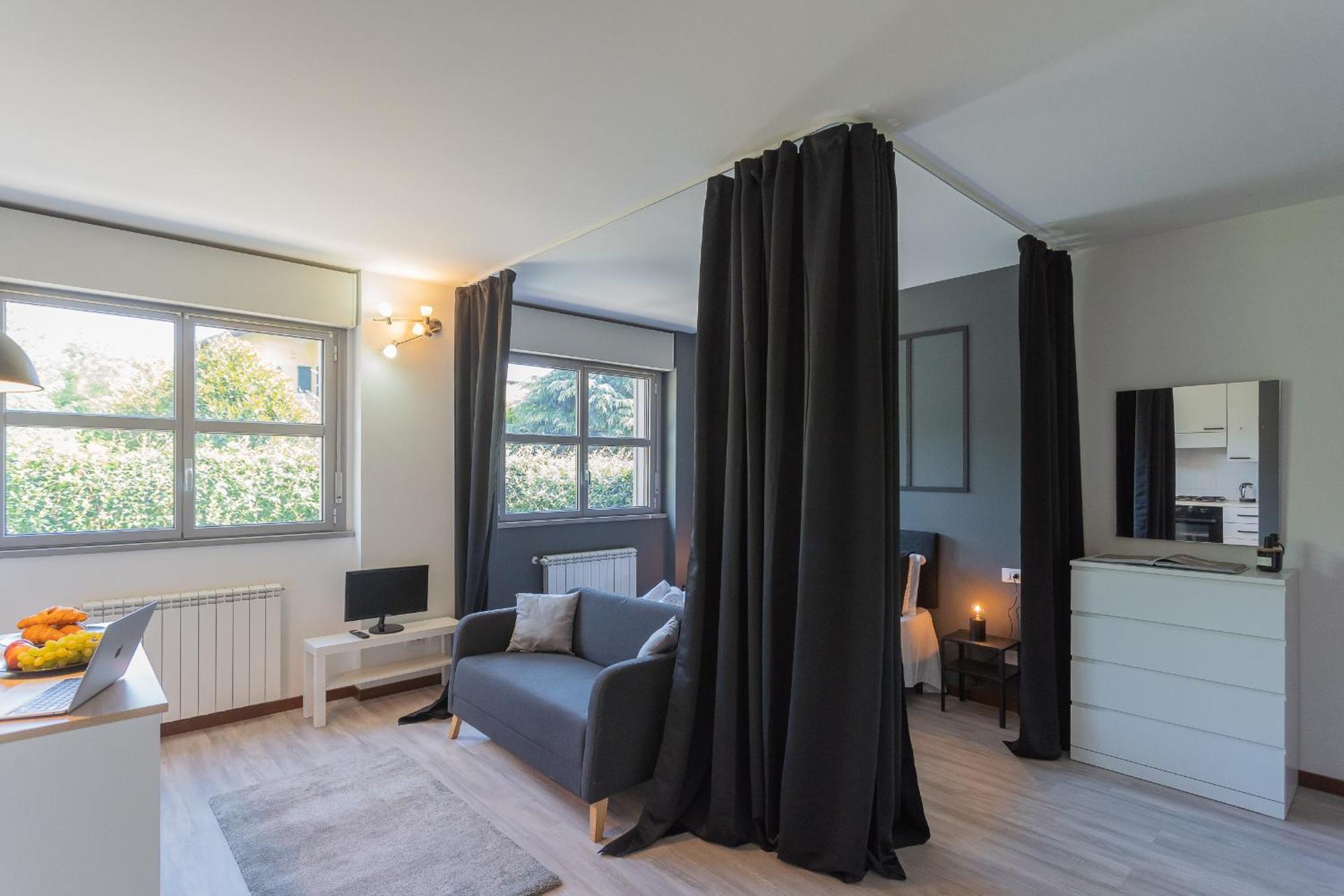 Black Loft Como By Rent All Como Exteriör bild