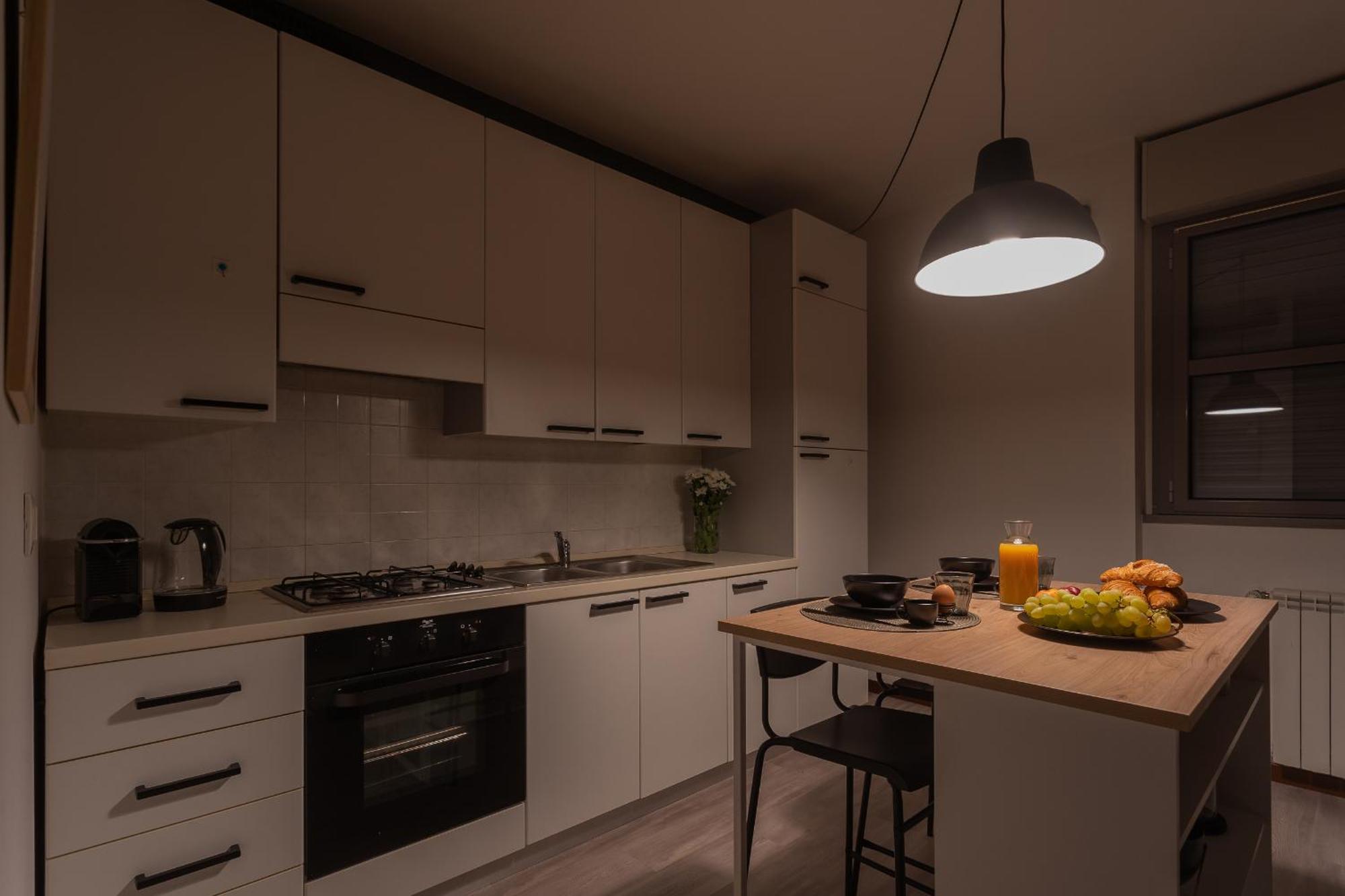 Black Loft Como By Rent All Como Exteriör bild